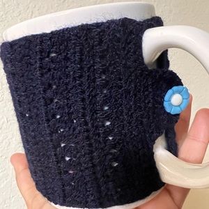 Hand-made coffee mug sweaters different knit techniques